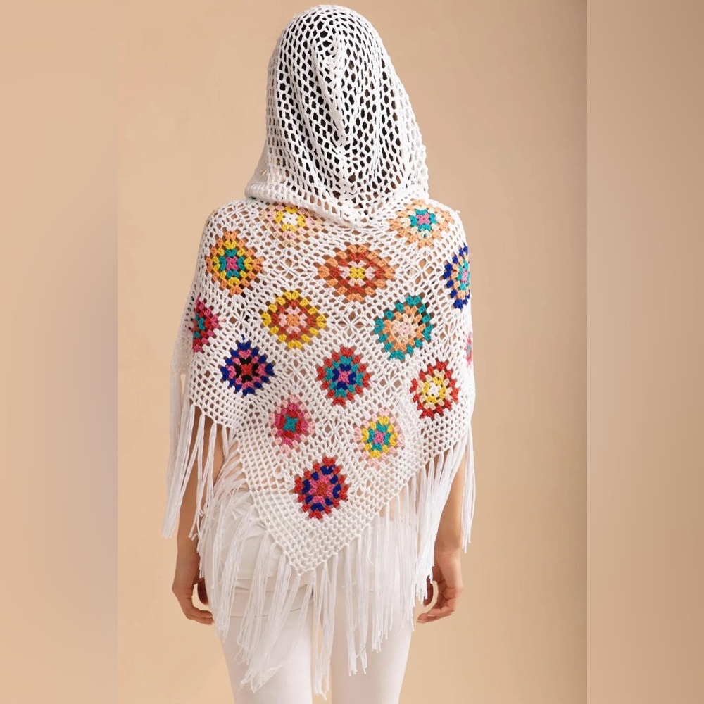 Anthropologie Hooded SAACHI White Granny Square Crochet Sweater Poncho Fringe - Picture 4 of 4